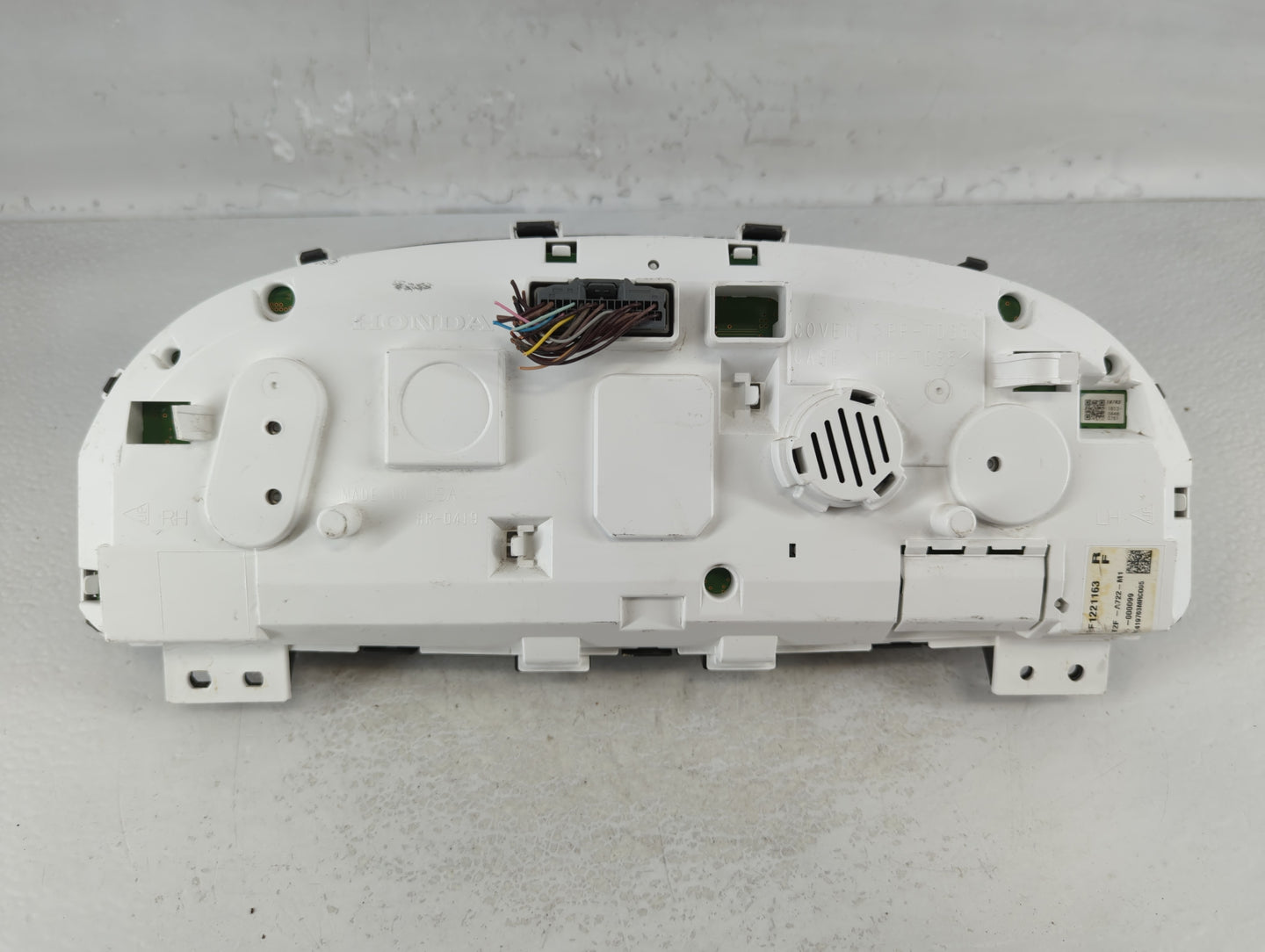 2017 Honda Accord Instrument Cluster Speedometer Gauges P/N:78100-T2F-A722-M1 78100 Fits OEM Used Auto Parts - Oemusedautopa