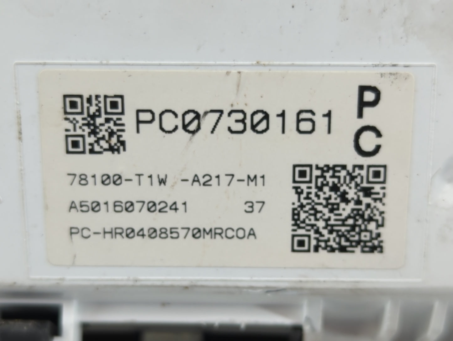 2017 Honda Accord Instrument Cluster Speedometer Gauges P/N:A5016070241 78100-T1W-A217-M1 Fits OEM Used Auto Parts - Oemused