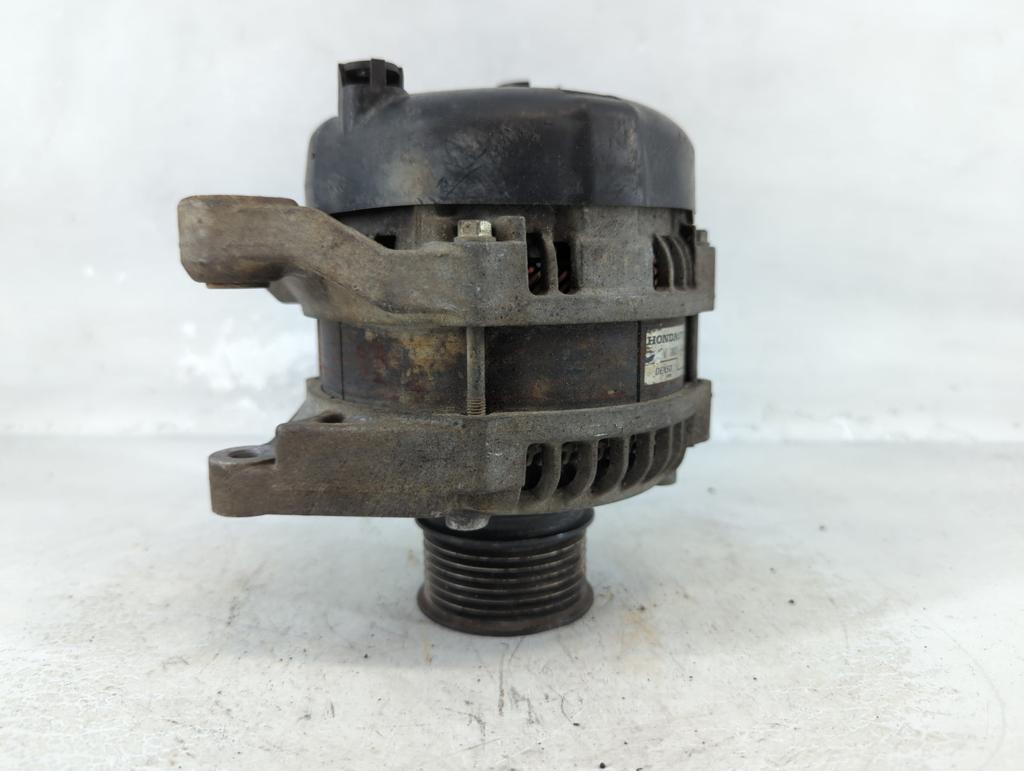 2016-2017 Honda Civic Alternator Replacement Generator Charging Assembly Engine OEM P/N:104211-4340 Fits Fits 2016 2017 OEM 