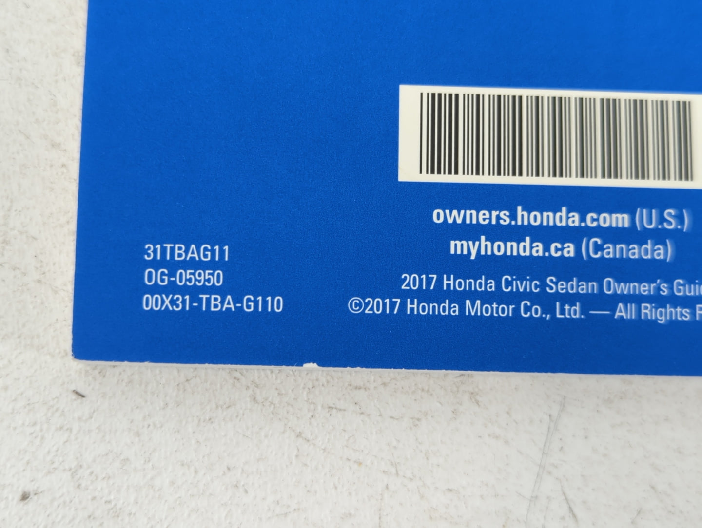 2017 Honda Civic Owners Manual Book Guide P/N:00X31-TBA-G110 31TBAG11 OEM Used Auto Parts - Oemusedautoparts1.com