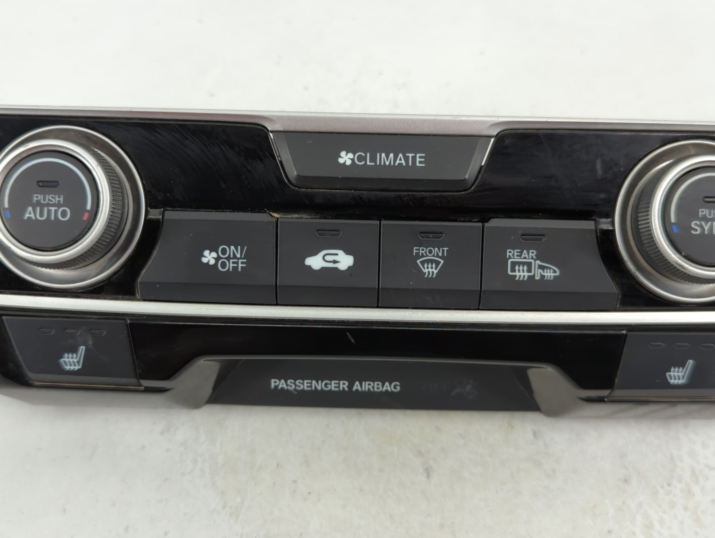 2016-2018 Honda Civic Climate Control Module Temperature AC/Heater Replacement P/N:79600TBAA611M1 Fits Fits 2016 2017 2018 O