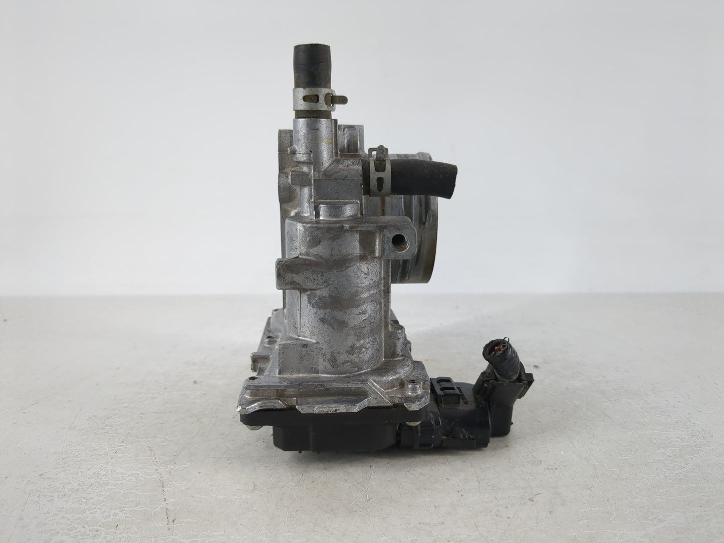 2016-2022 Honda Civic Throttle Body P/N:M170706 GMH1A Fits Fits 2016 2017 2018 2019 2020 2021 2022 OEM Used Auto Parts - Oem