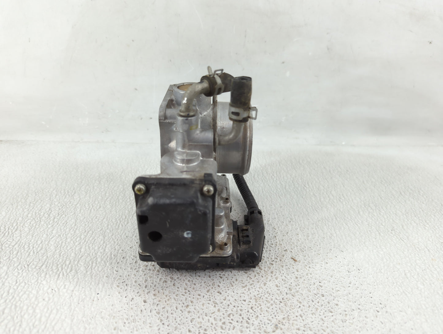 2016-2022 Honda Civic Throttle Body P/N:GMG9A Fits Fits 2016 2017 2018 2019 2020 2021 2022 OEM Used Auto Parts - Oemusedauto