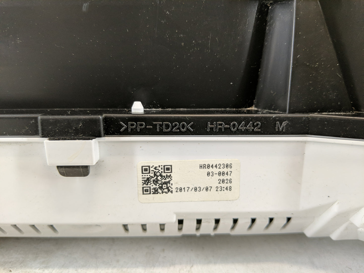 2016-2018 Honda Civic Instrument Cluster Speedometer Gauges P/N:HR0442306 Fits Fits 2016 2018 OEM Used Auto Parts - Oemuseda