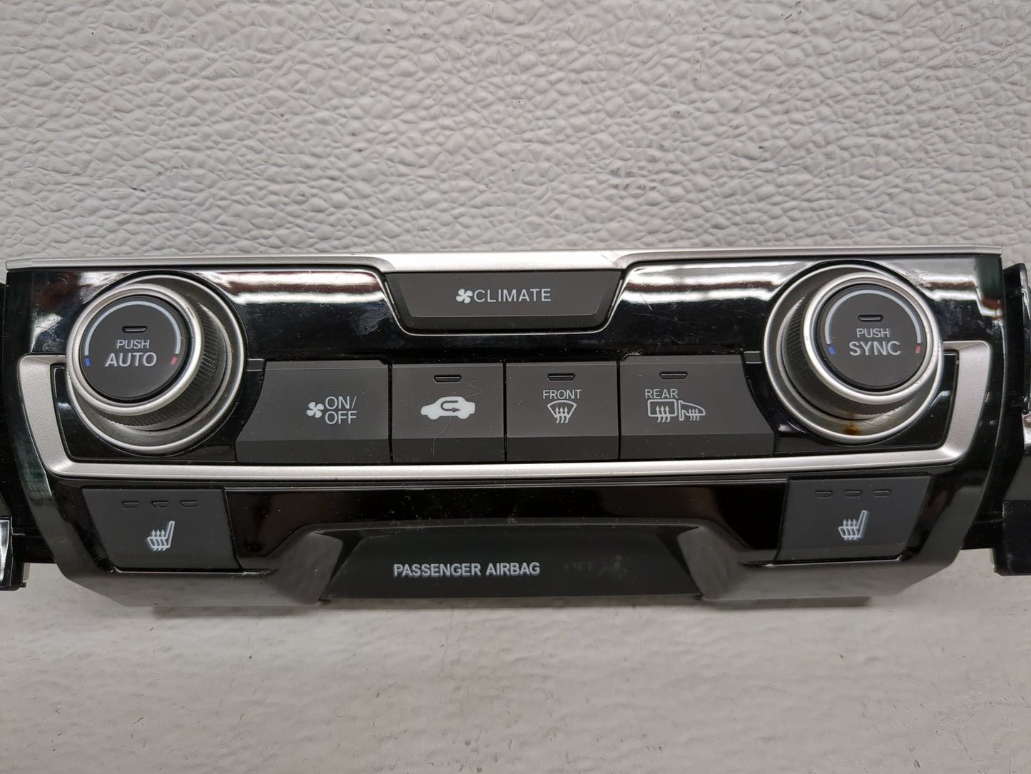 2016-2018 Honda Civic Climate Control Module Temperature AC/Heater Replacement P/N:79600TBAA61M1 Fits Fits 2016 2017 2018 OE