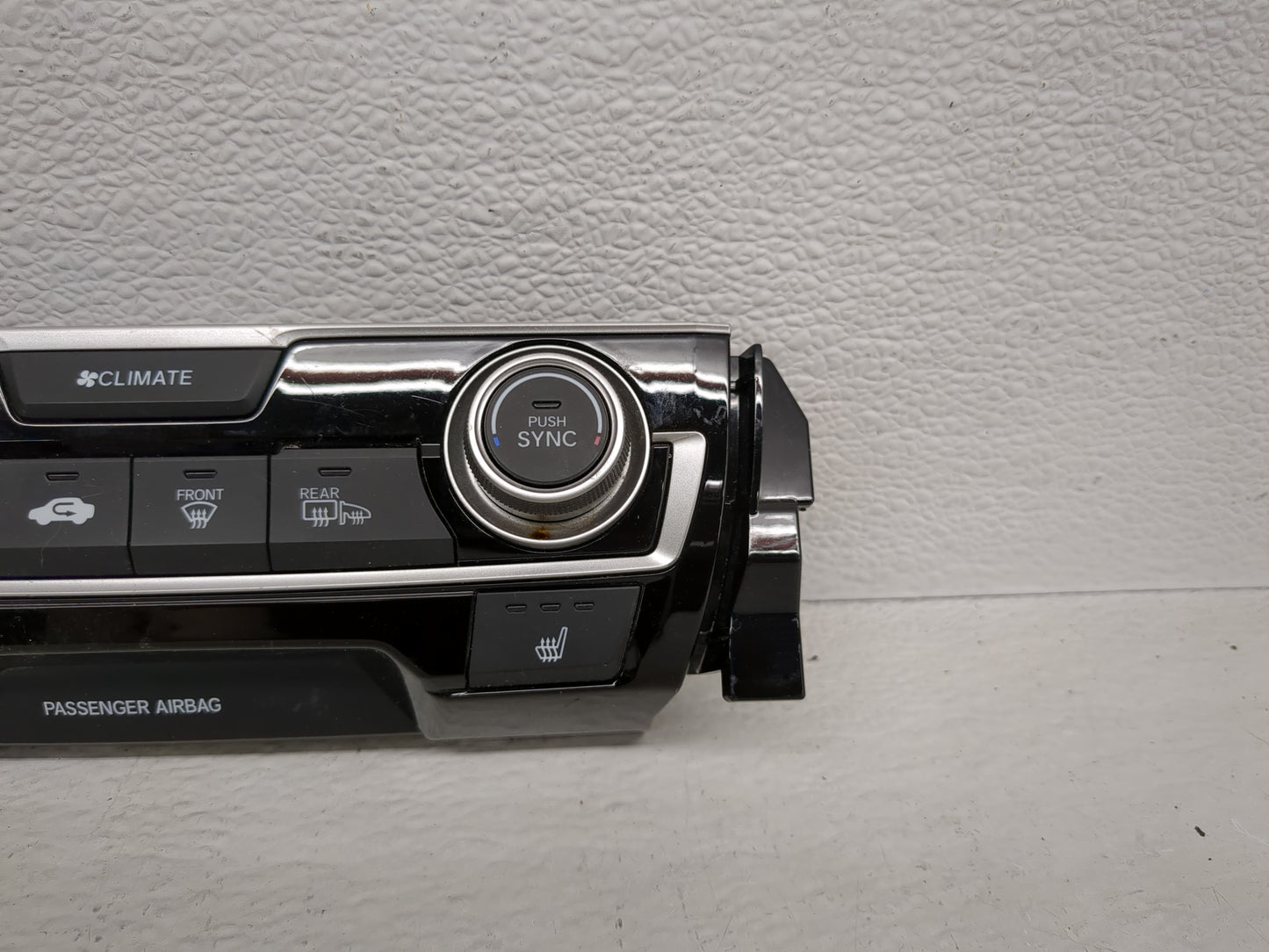 2016-2018 Honda Civic Climate Control Module Temperature AC/Heater Replacement P/N:79600TBAA61M1 Fits Fits 2016 2017 2018 OE