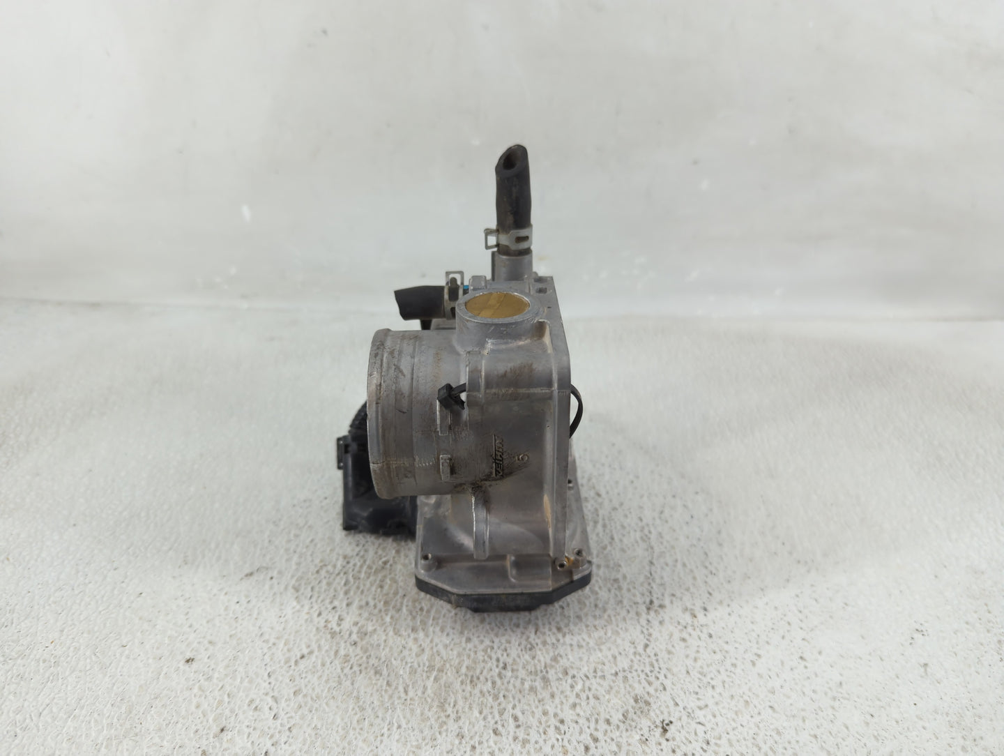 2016-2022 Honda Civic Throttle Body P/N:GMH1A Fits Fits 2016 2017 2018 2019 2020 2021 2022 OEM Used Auto Parts - Oemusedauto