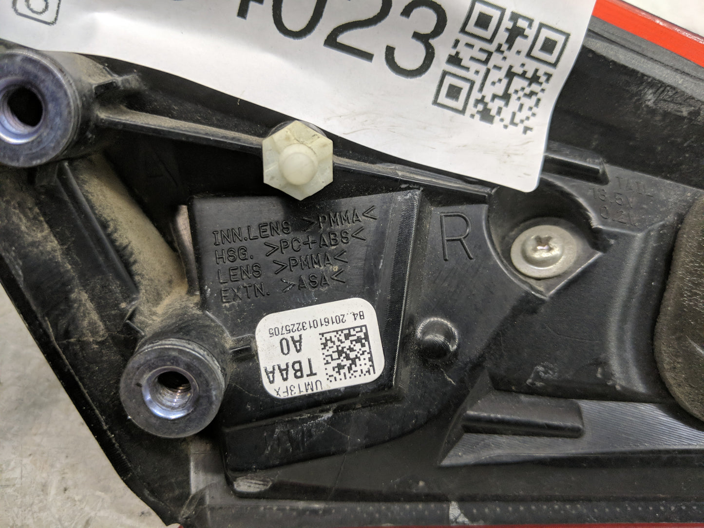 2016-2021 Honda Civic Tail Light Assembly Passenger Right OEM Fits Fits 2016 2017 2018 2019 2020 2021 OEM Used Auto Parts - 