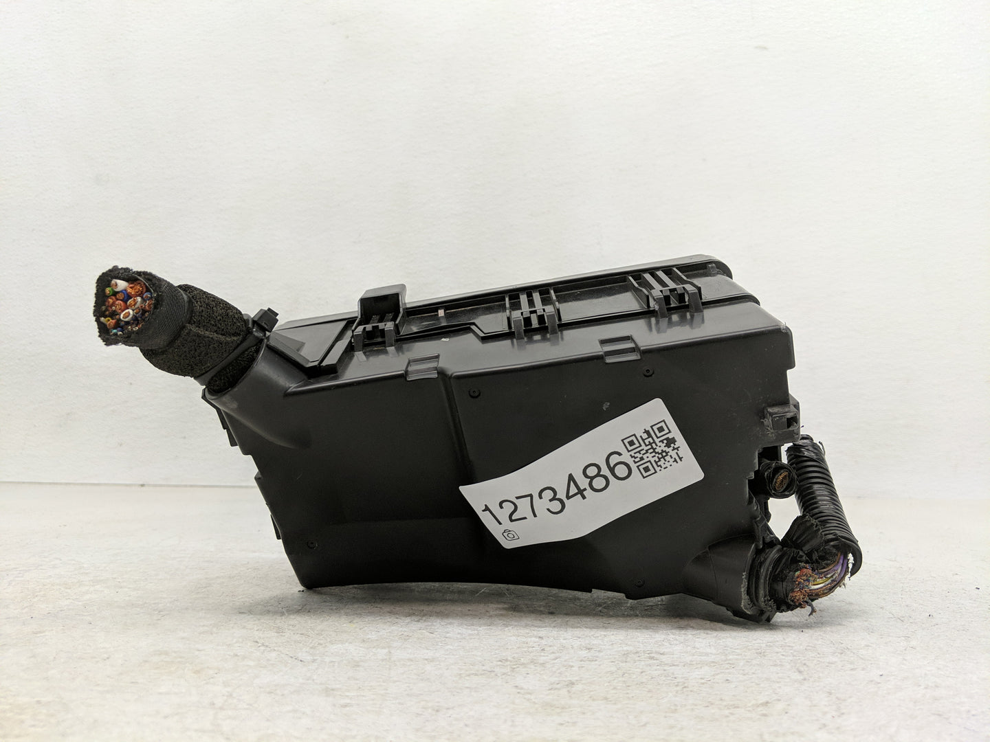 2017-2018 Honda Civic Fusebox Fuse Box Panel Relay Module P/N:020R204APP TBA A210 A2 Fits Fits 2017 2018 OEM Used Auto Parts