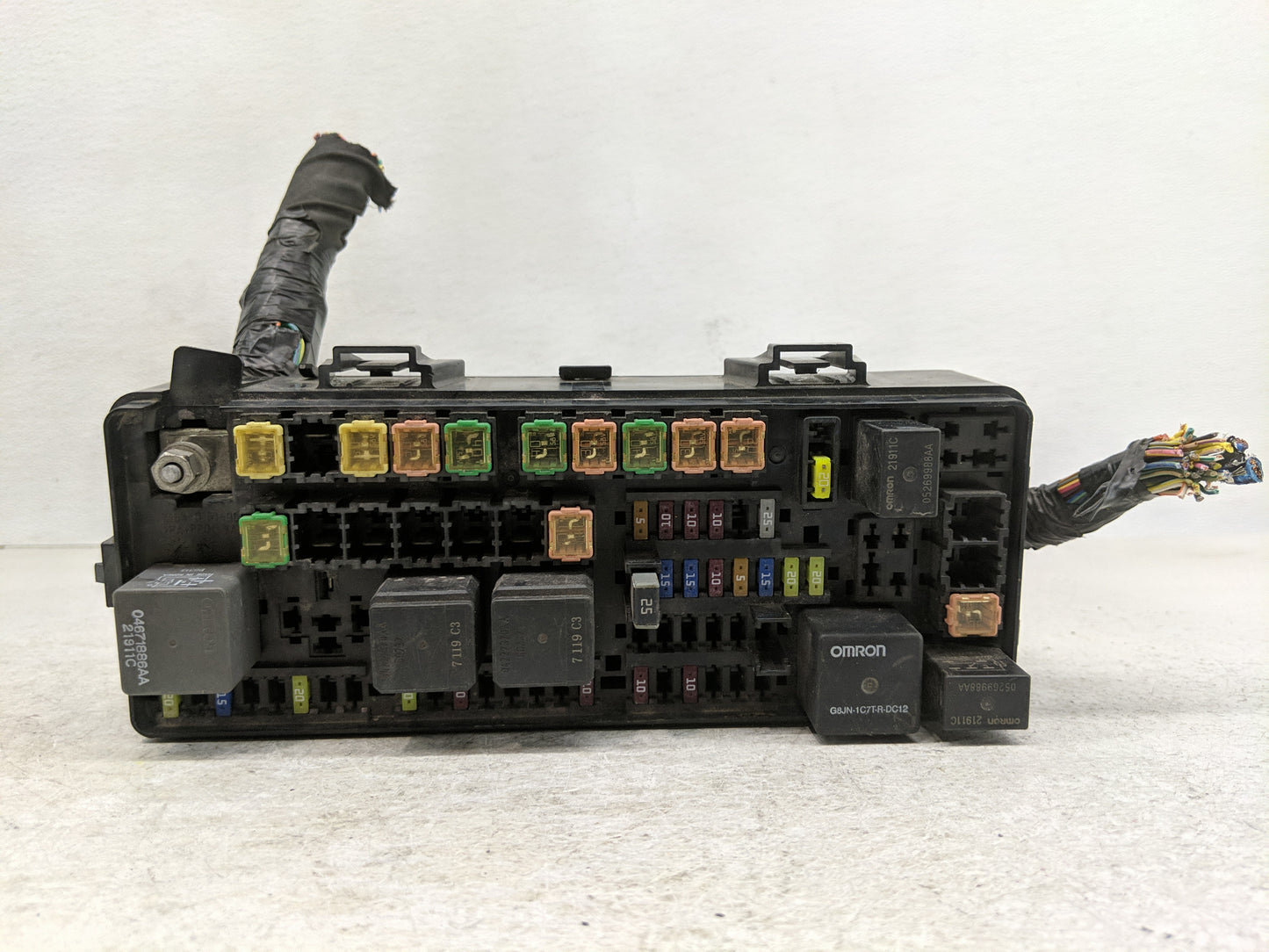 2016-2018 Honda Civic Fusebox Fuse Box Panel Relay Module Fits Fits 2016 2017 2018 OEM Used Auto Parts - Oemusedautoparts1.c