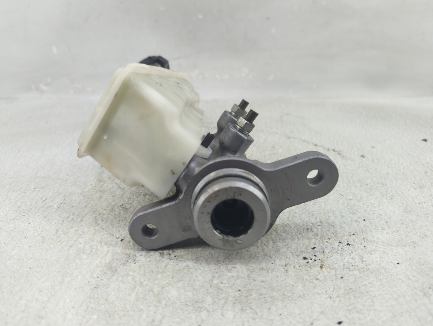 2016-2021 Honda Civic Brake Master Cylinder - Oemusedautoparts1.com