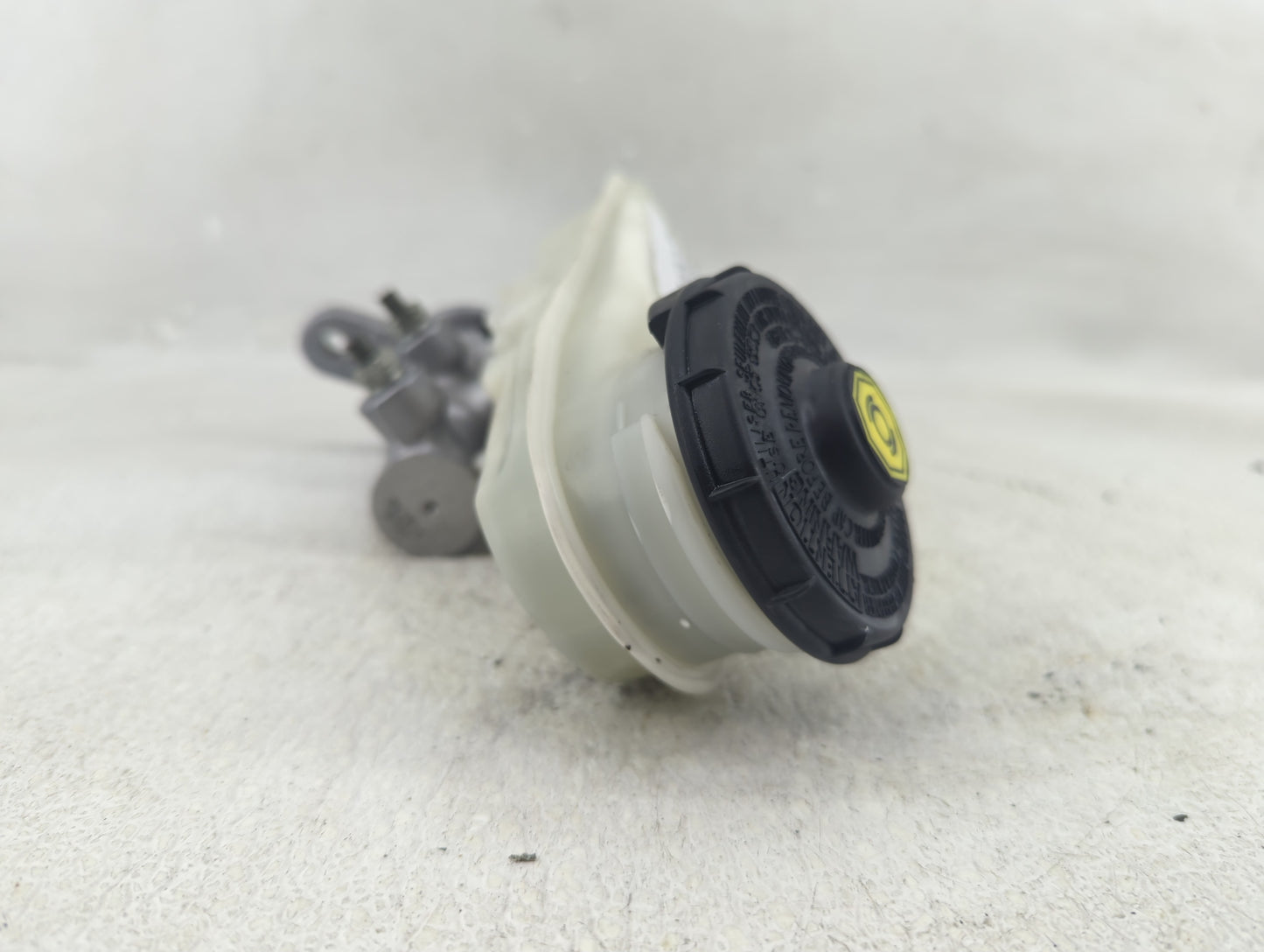 2016-2021 Honda Civic Brake Master Cylinder - Oemusedautoparts1.com