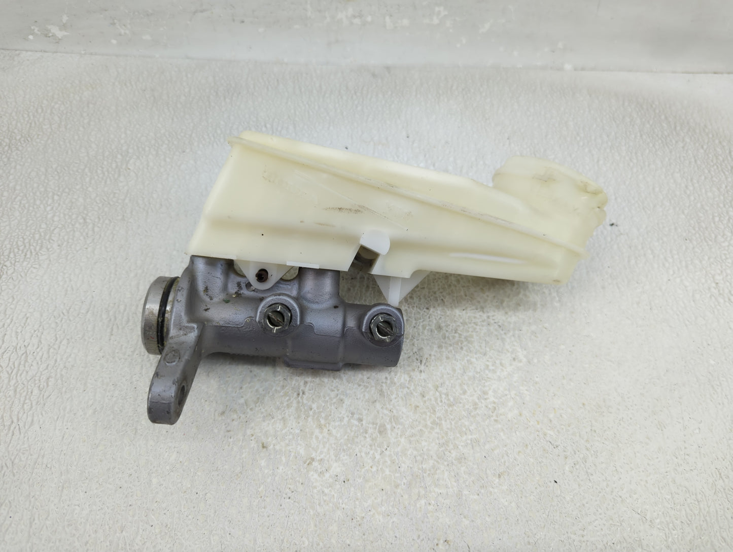 2016-2021 Honda Civic Brake Master Cylinder - Oemusedautoparts1.com