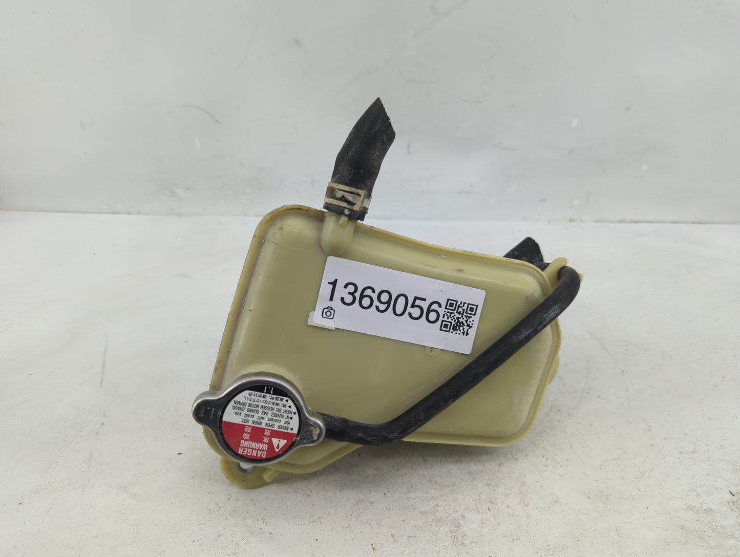 2017-2021 Honda Civic Radiator Coolant Overflow Expansion Tank Bottle 1369056 - Oemusedautoparts1.com