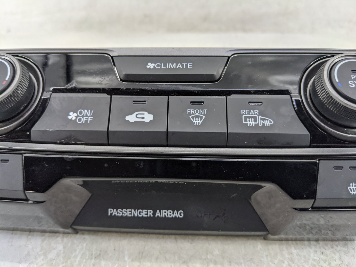 2016-2018 Honda Civic Climate Control Module Temperature AC/Heater Replacement P/N:79600TBAA611M1 Fits Fits 2016 2017 2018 O