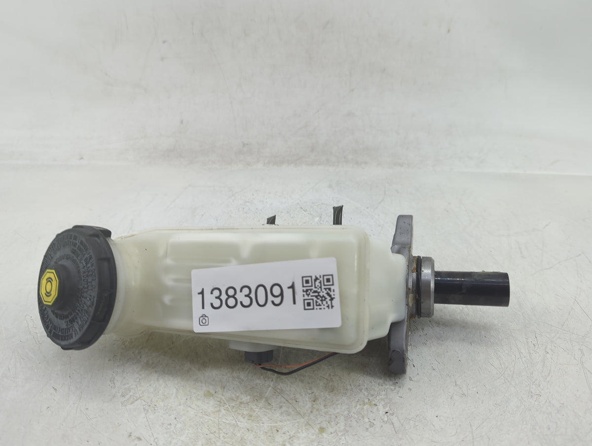2016-2021 Honda Civic Brake Master Cylinder 1383091 - Oemusedautoparts1.com