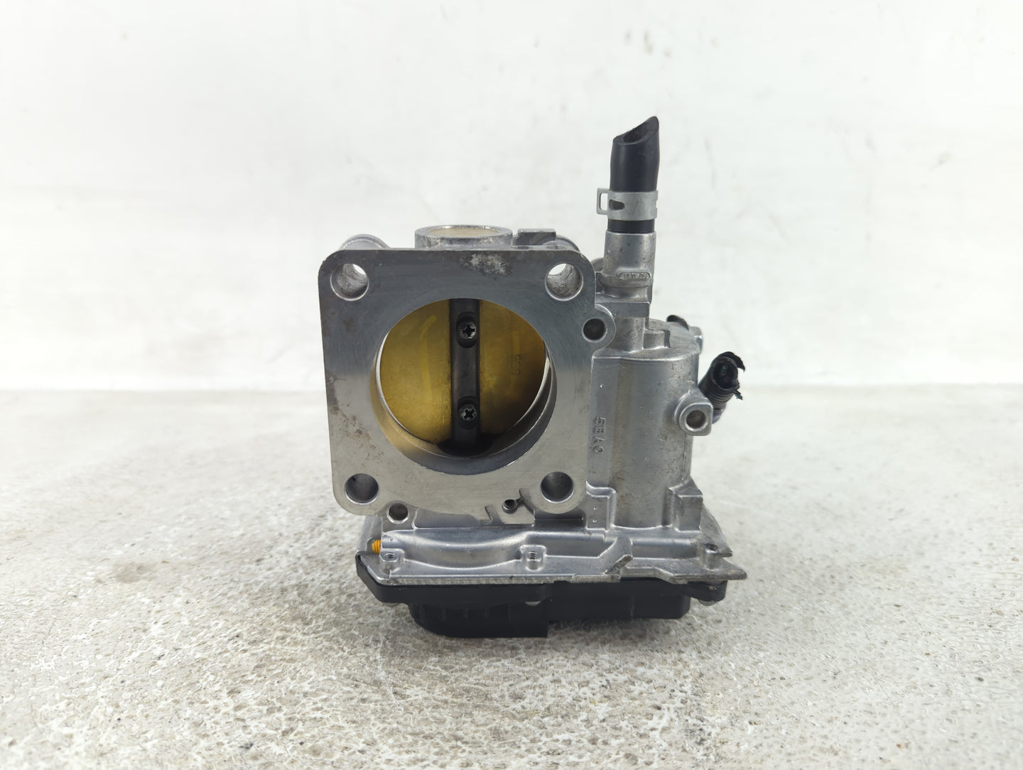 2016-2022 Honda Civic Throttle Body P/N:GMH1A Fits Fits 2016 2017 2018 2019 2020 2021 2022 OEM Used Auto Parts - Oemusedauto