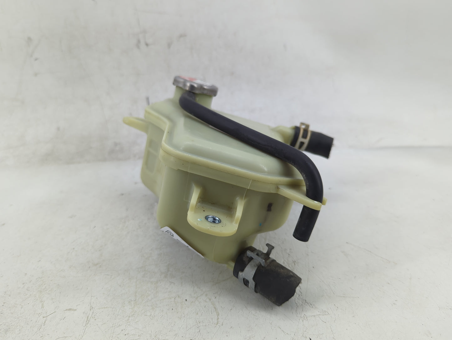 2016-2021 Honda Civic Radiator Coolant Overflow Expansion Tank Bottle - Oemusedautoparts1.com