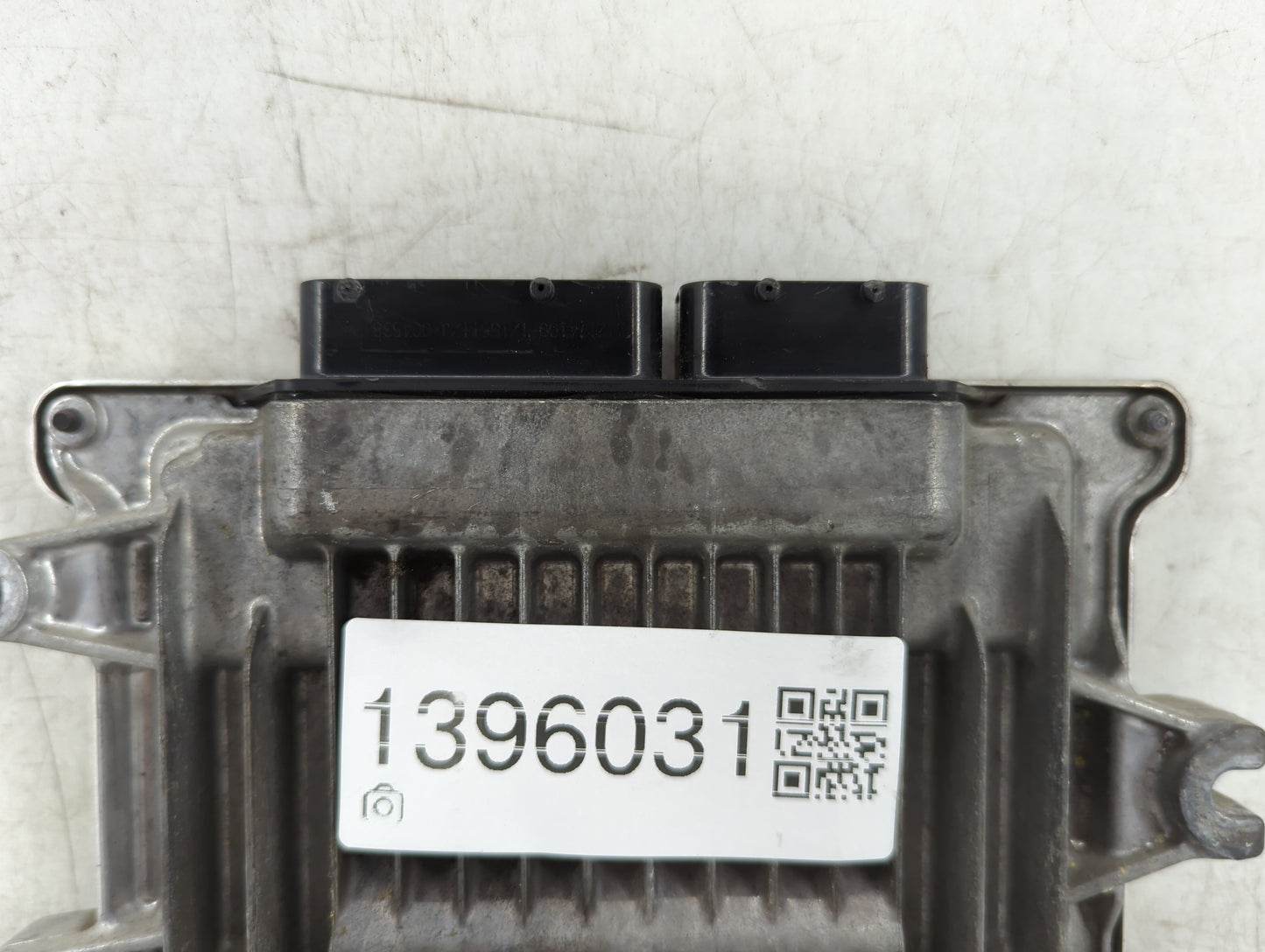 2016-2017 Honda Civic PCM Engine Control Computer ECU ECM PCU OEM P/N:37820-5BA-A67 Fits Fits 2016 2017 OEM Used Auto Parts 