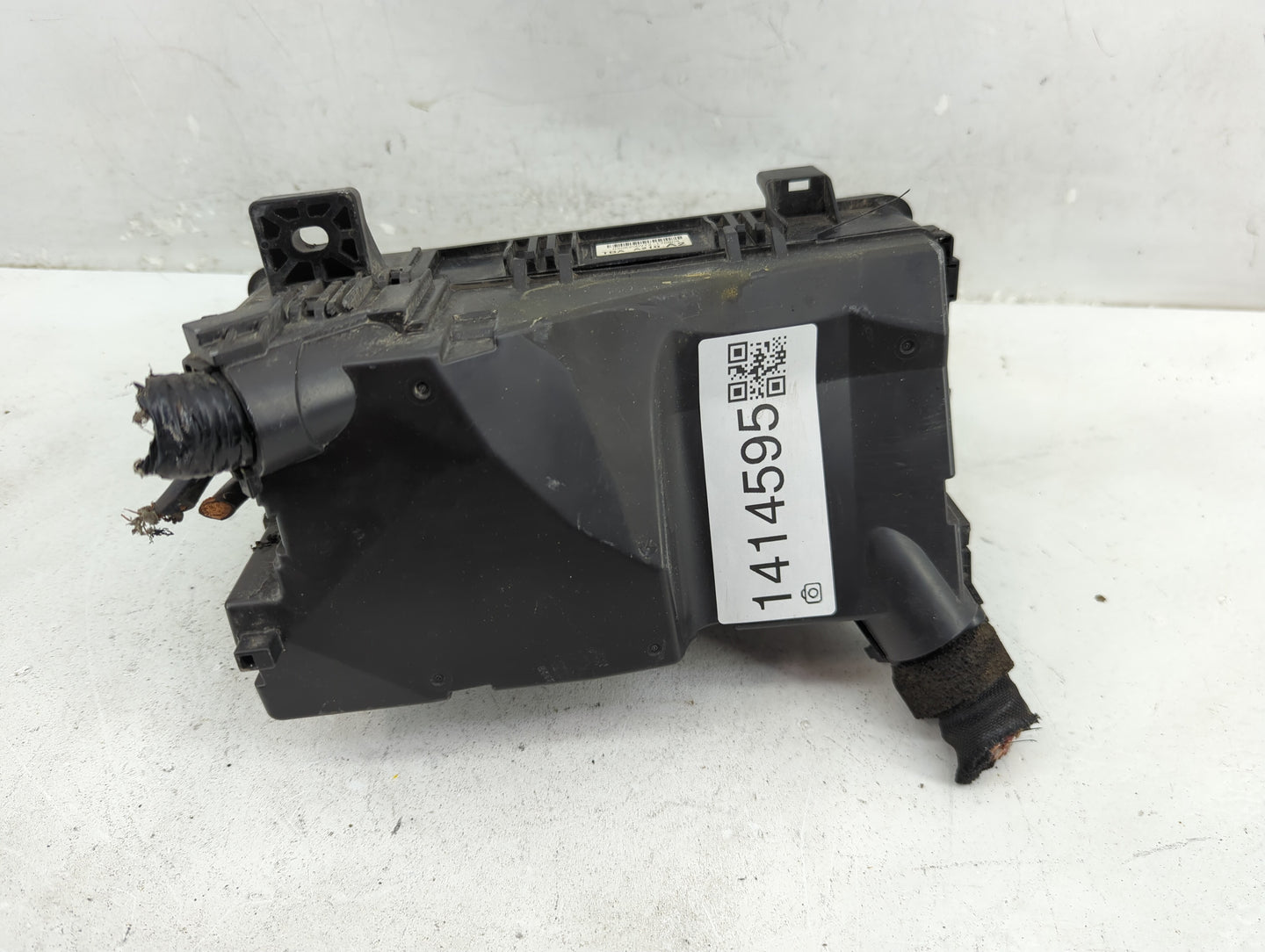 2016-2018 Honda Civic Fusebox Fuse Box Panel Relay Module P/N:TBA A210 A2 Fits Fits 2016 2017 2018 OEM Used Auto Parts - Oem