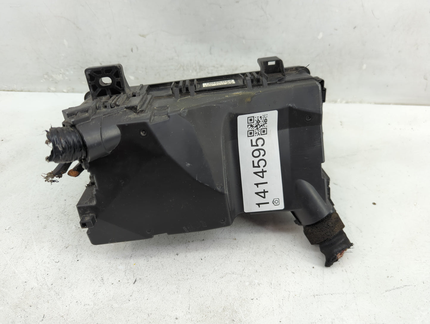 2016-2018 Honda Civic Fusebox Fuse Box Panel Relay Module P/N:TBA A210 A2 Fits Fits 2016 2017 2018 OEM Used Auto Parts - Oem