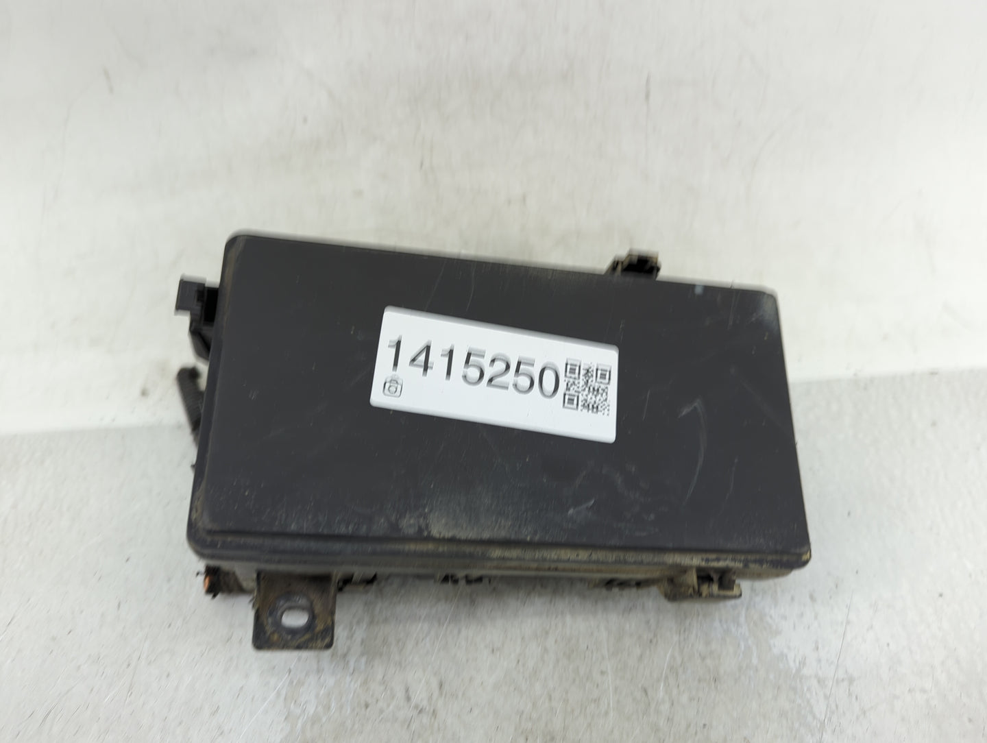 2017 Honda Civic Fusebox Fuse Box Panel Relay Module P/N:TBA A210 A2 Fits OEM Used Auto Parts - Oemusedautoparts1.com