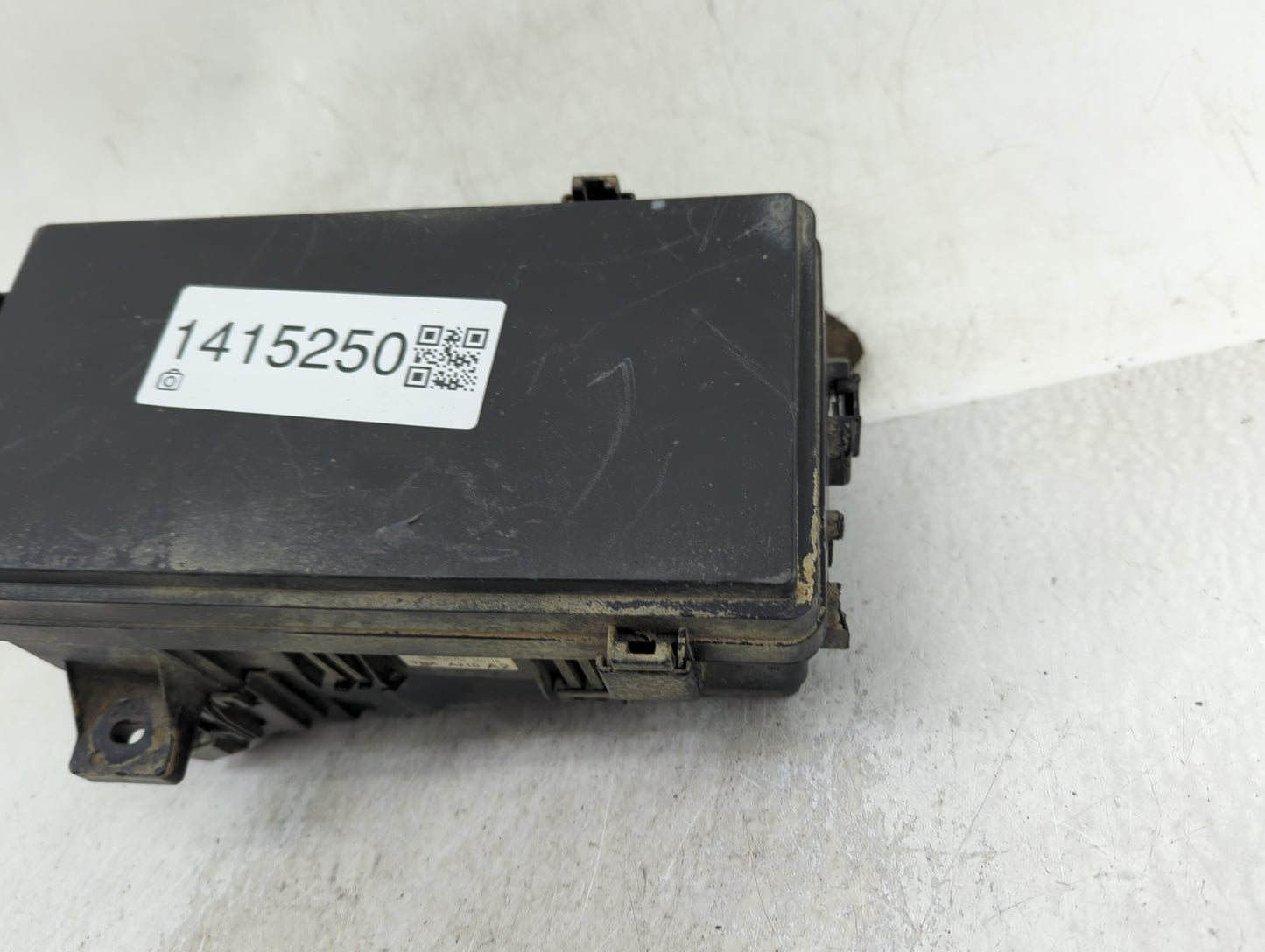 2017 Honda Civic Fusebox Fuse Box Panel Relay Module P/N:TBA A210 A2 Fits OEM Used Auto Parts - Oemusedautoparts1.com