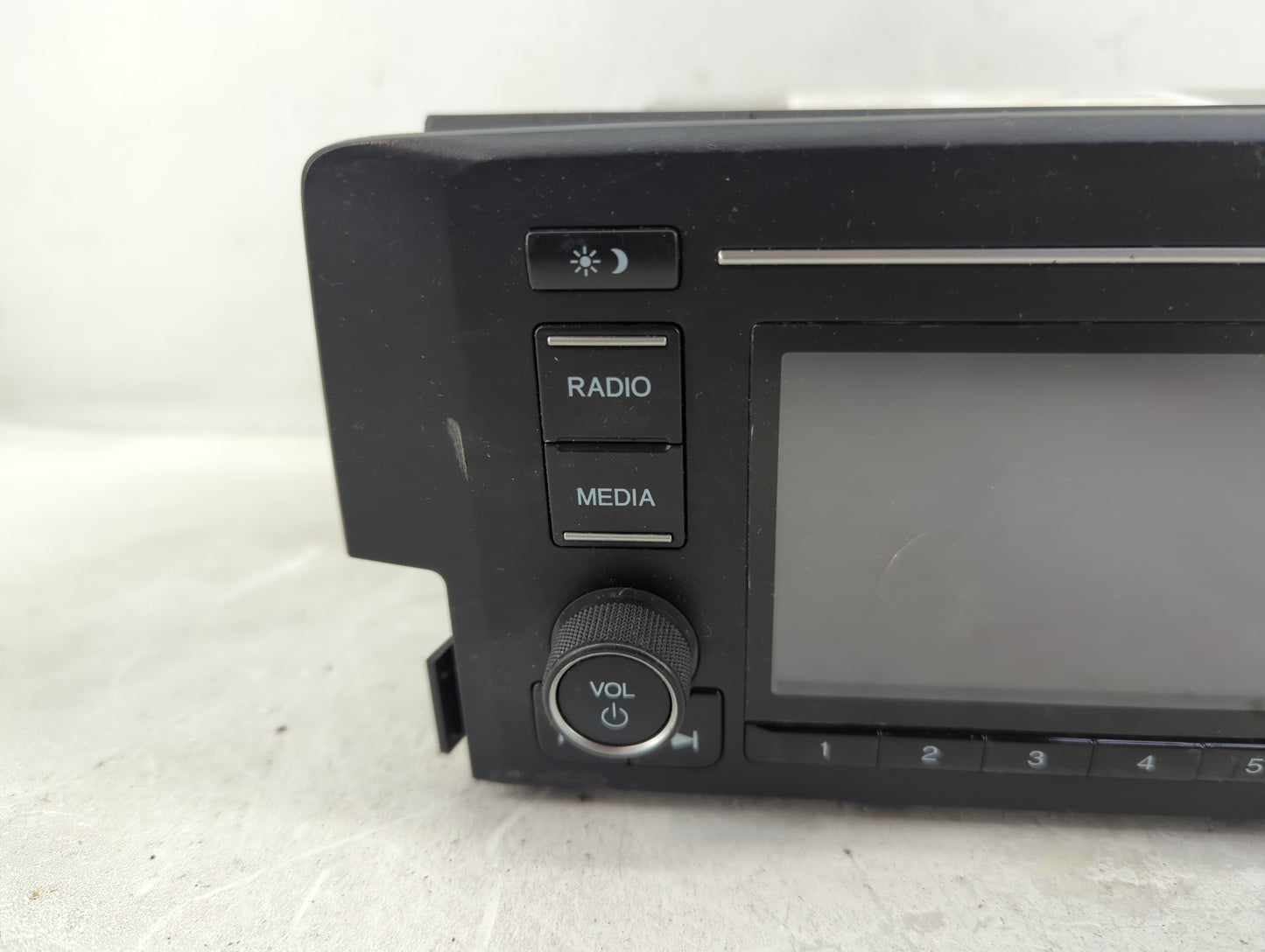 2017 Honda Civic Radio AM FM Cd Player Receiver Replacement P/N:39100-TBA-A11 CV-VH55E0GX Fits OEM Used Auto Parts - Oemused