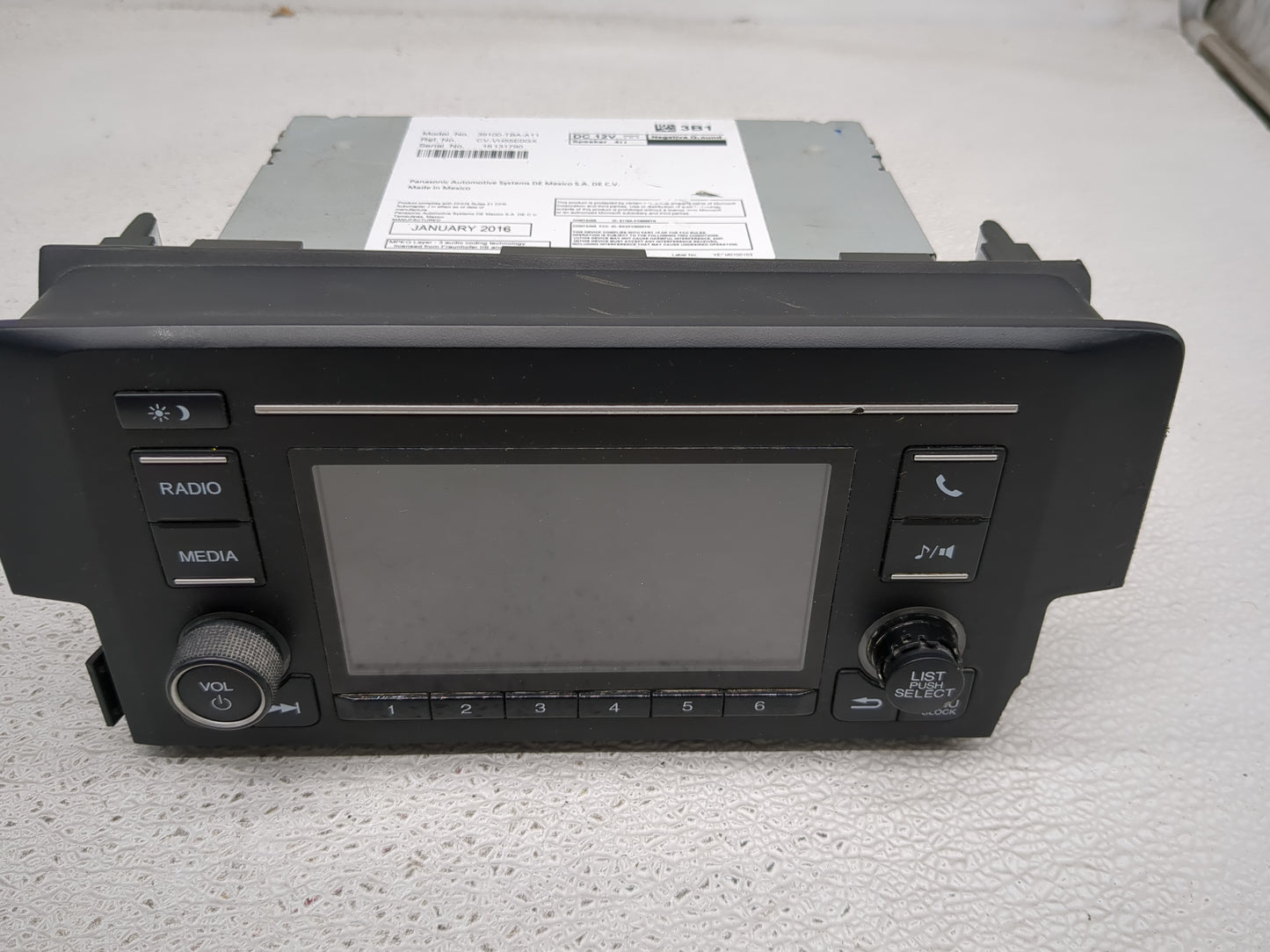 2016-2017 Honda Civic Radio AM FM Cd Player Receiver Replacement P/N:39100-TBA-A11 CV-VH55E0GX Fits Fits 2016 2017 OEM Used 