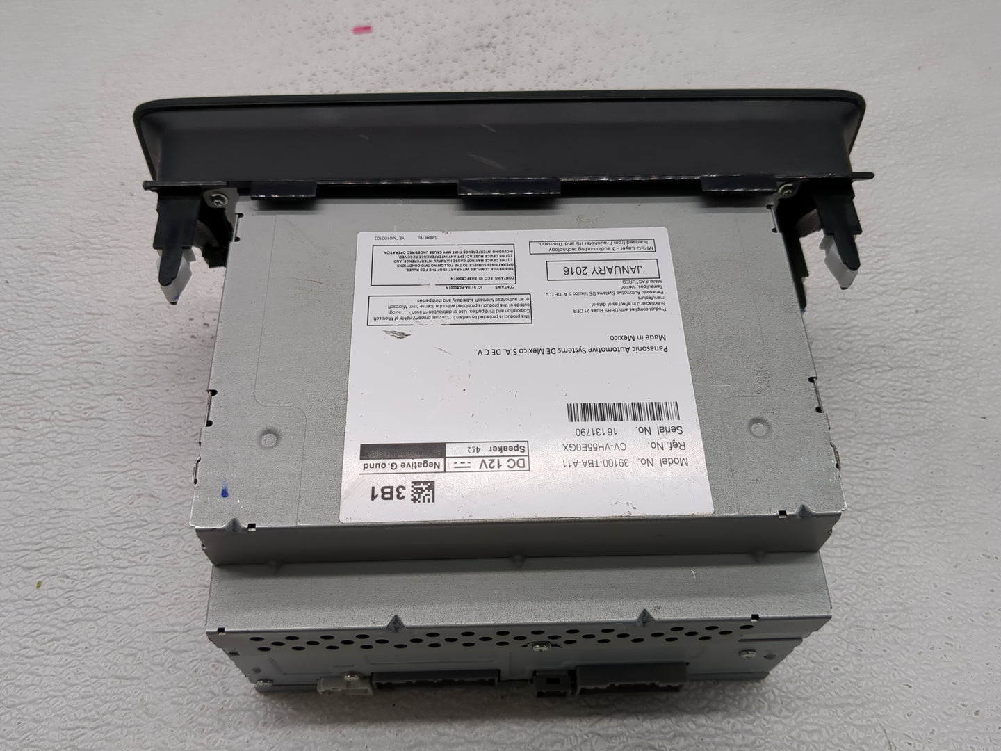 2016-2017 Honda Civic Radio AM FM Cd Player Receiver Replacement P/N:39100-TBA-A11 CV-VH55E0GX Fits Fits 2016 2017 OEM Used 