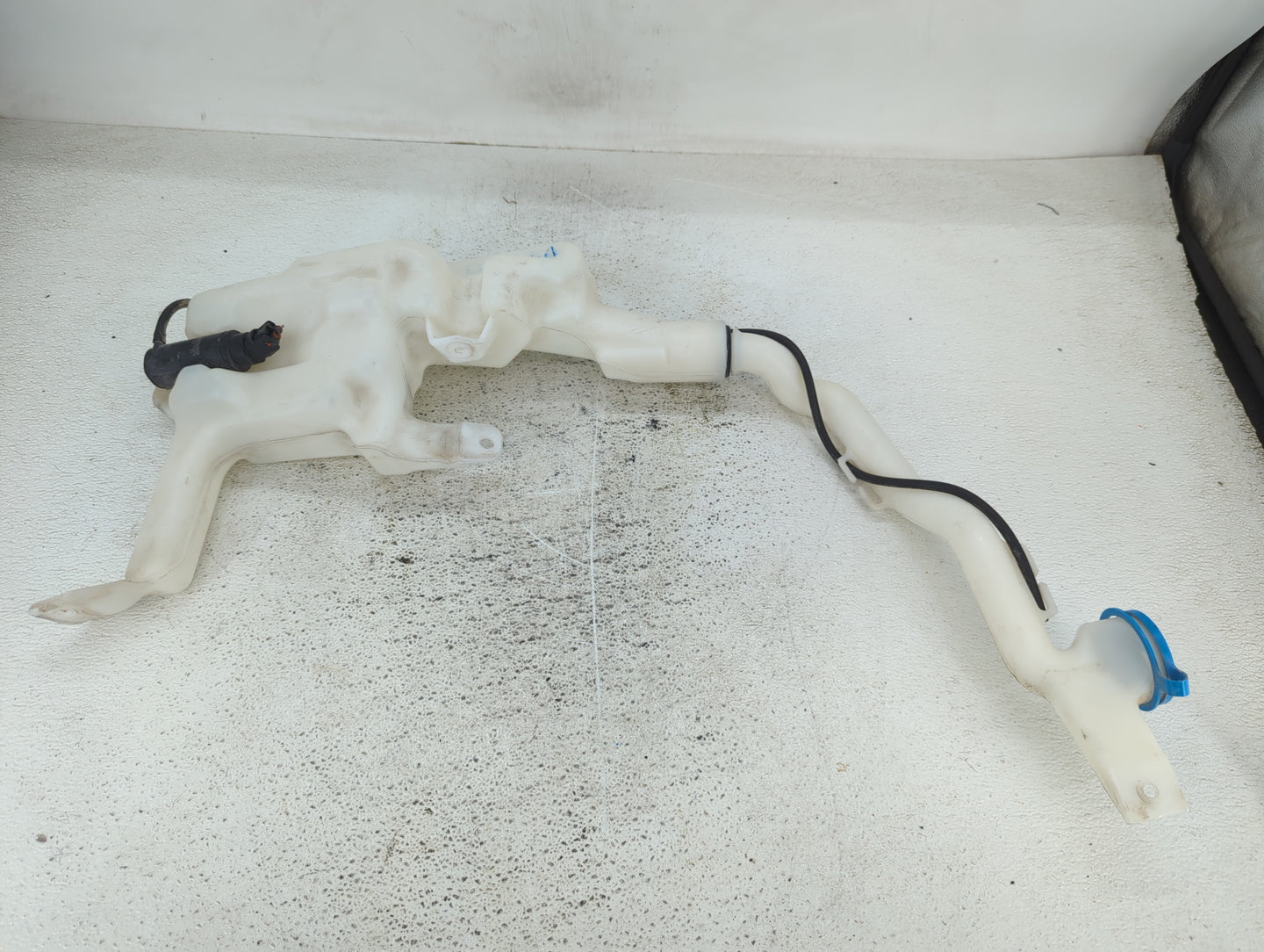 2016-2021 Honda Civic Windshield Washer Fluid Reservoir Bottle Oem - Oemusedautoparts1.com