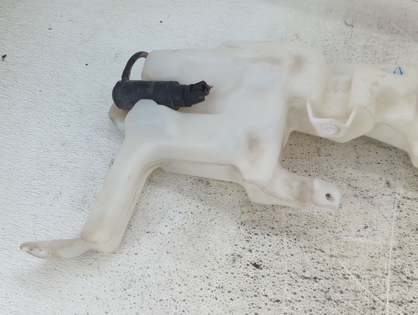 2016-2021 Honda Civic Windshield Washer Fluid Reservoir Bottle Oem - Oemusedautoparts1.com