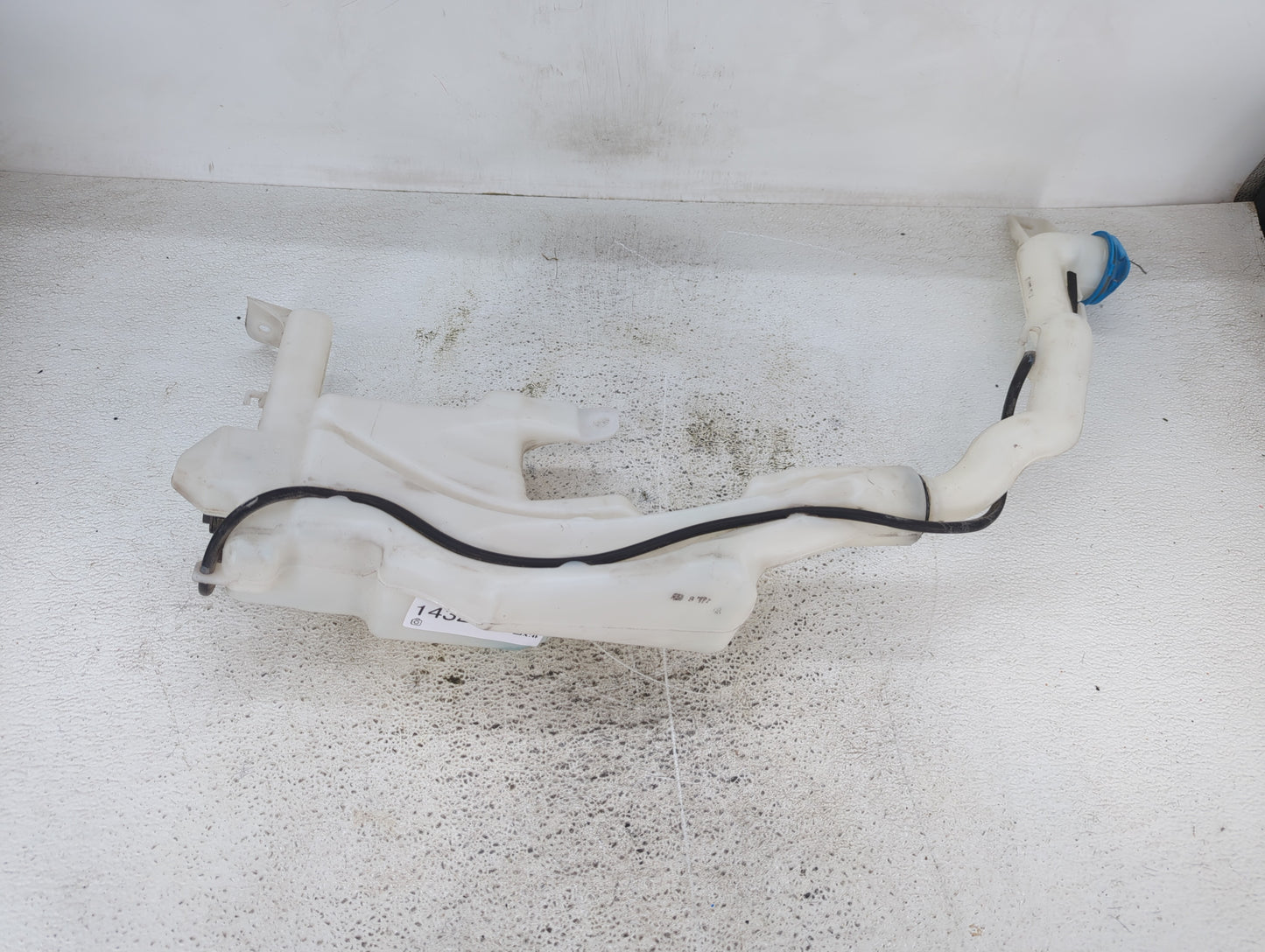 2016-2021 Honda Civic Windshield Washer Fluid Reservoir Bottle Oem - Oemusedautoparts1.com