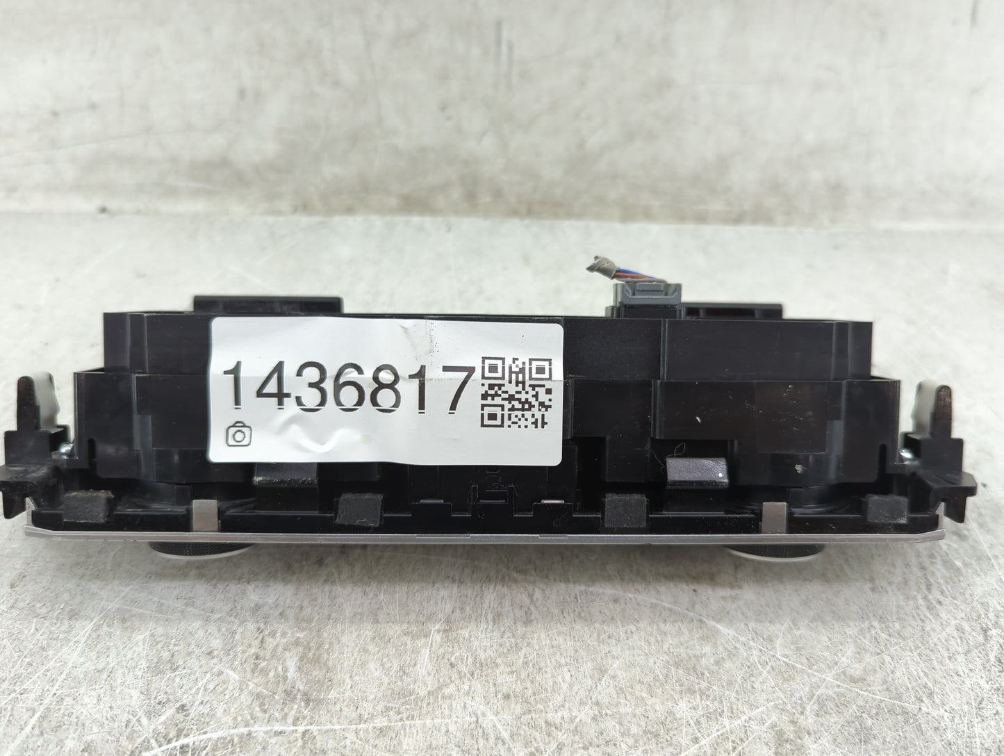 2016-2018 Honda Civic Climate Control Module Temperature AC/Heater Replacement P/N:79600TBAA611M1 SANWA2A077G Fits OEM Used 