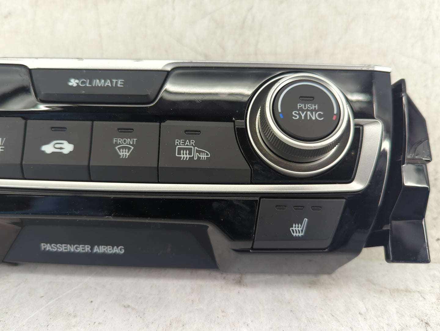 2016-2018 Honda Civic Climate Control Module Temperature AC/Heater Replacement P/N:79600TBAA611M1 SANWA2A077G Fits OEM Used 