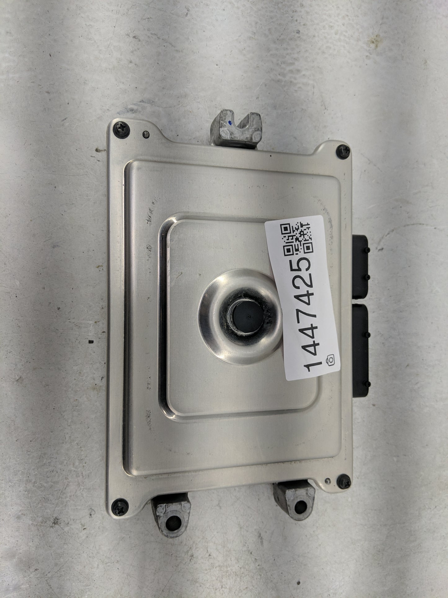 2017-2018 Honda Civic PCM Engine Control Computer ECU ECM PCU OEM P/N:37820-5AN-A52 H377-105209 Fits Fits 2017 2018 OEM Used
