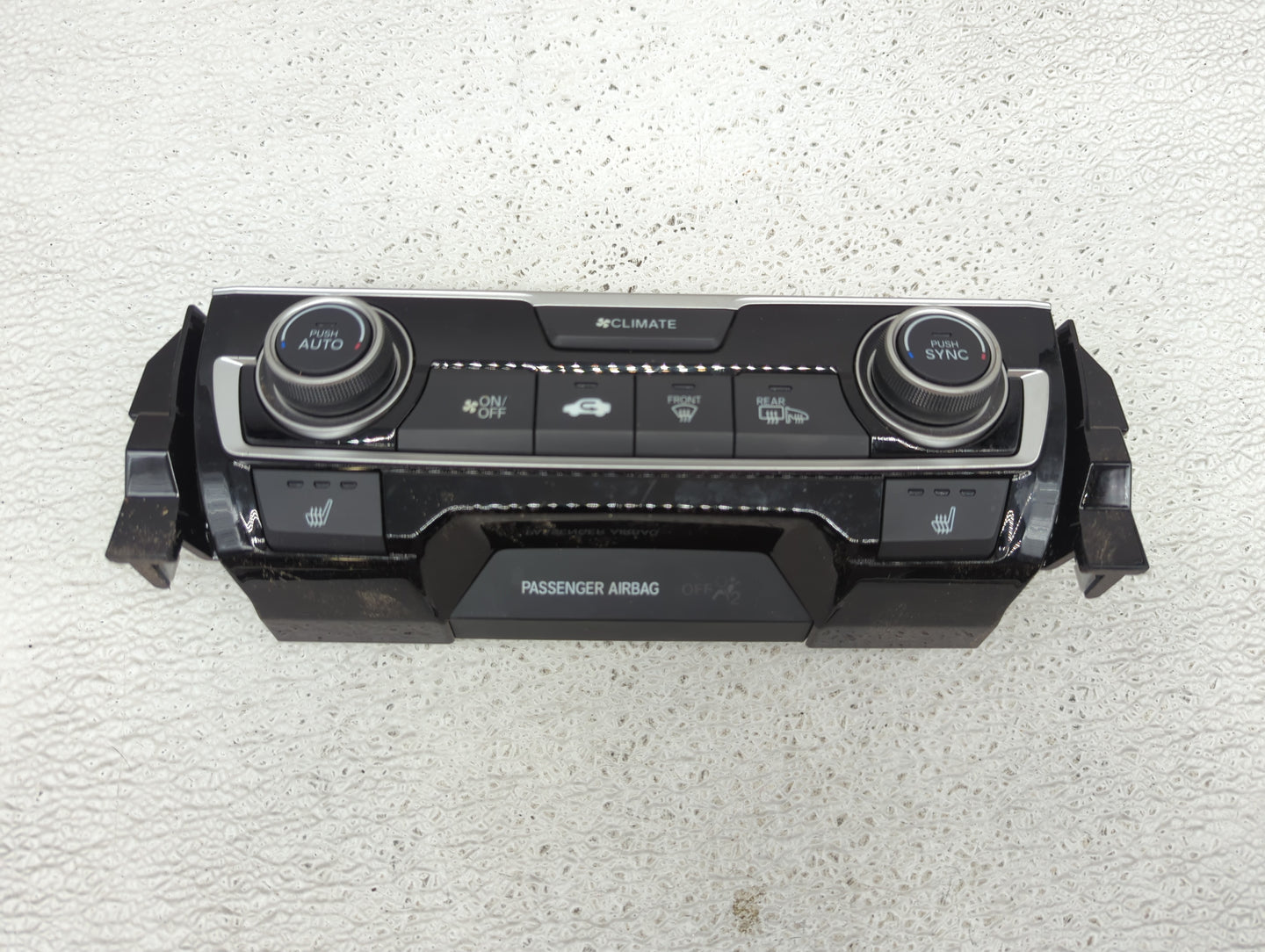 2016-2018 Honda Civic Climate Control Module Temperature AC/Heater Replacement P/N:79600TBAA611M1 Fits Fits 2016 2017 2018 O