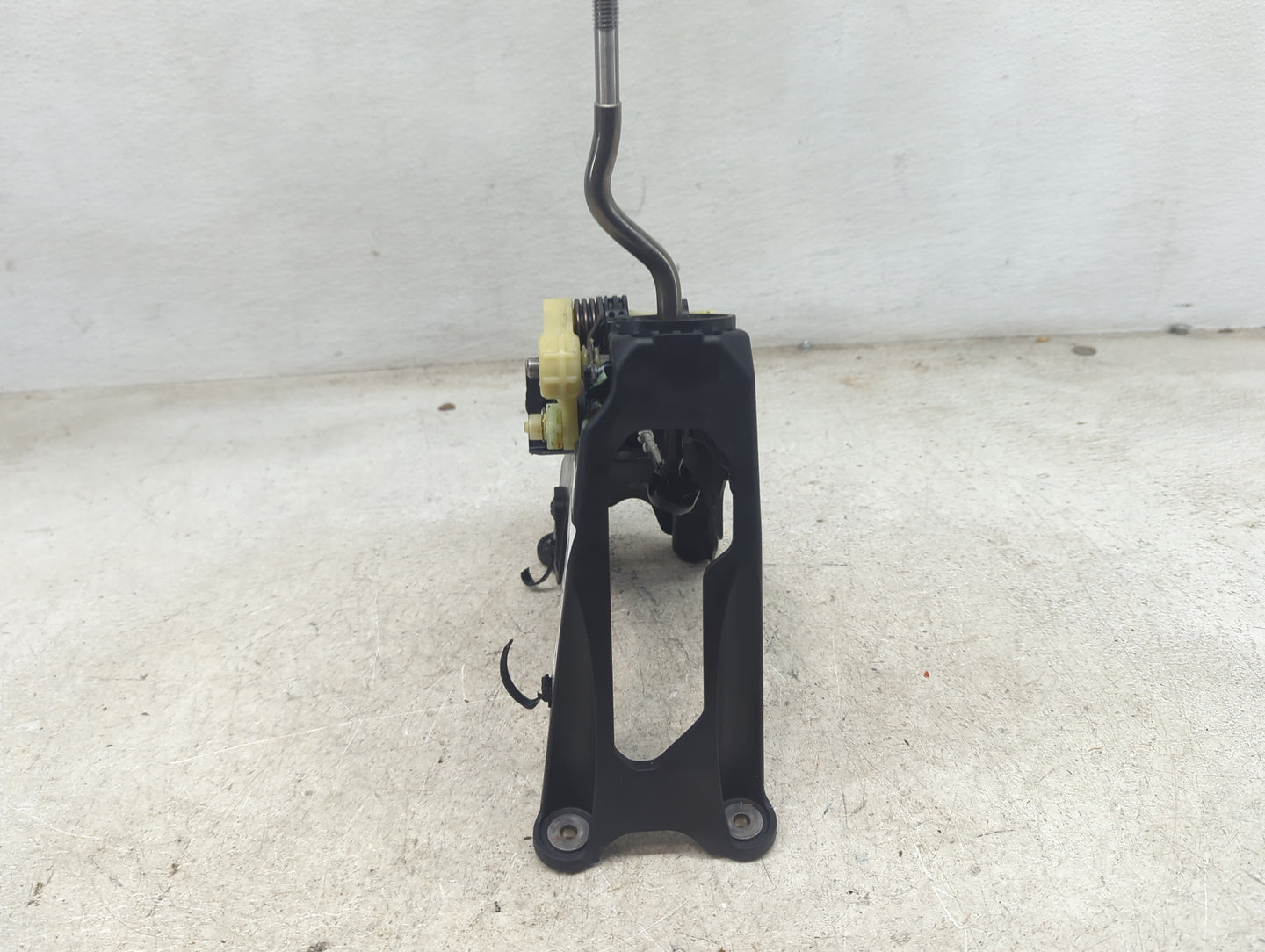 2017 Honda Civic Floor Console Assembly Shifter - Oemusedautoparts1.com