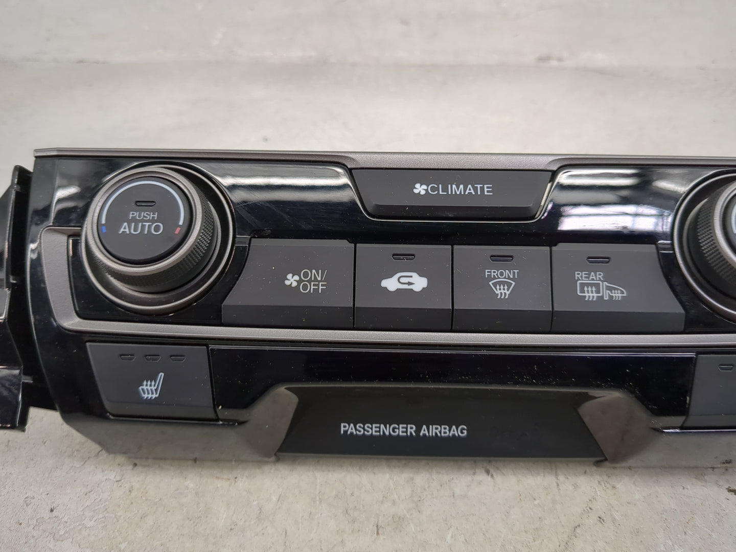 2016-2018 Honda Civic Climate Control Module Temperature AC/Heater Replacement P/N:79600TBAA611M1 SANWA2A171B Fits OEM Used 