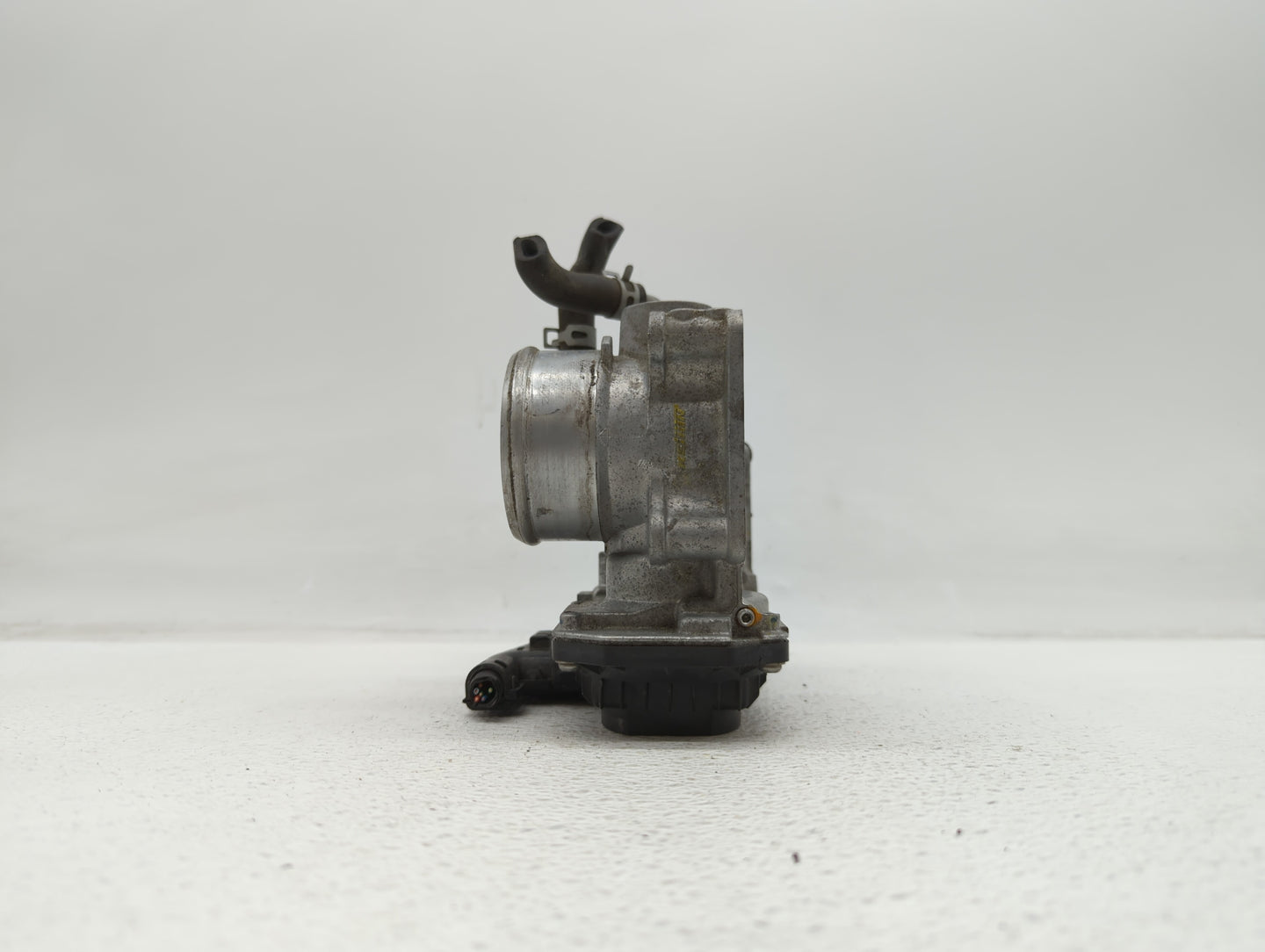 2016-2019 Honda Civic Throttle Body P/N:GMG9A Fits Fits 2016 2017 2018 2019 OEM Used Auto Parts - Oemusedautoparts1.com
