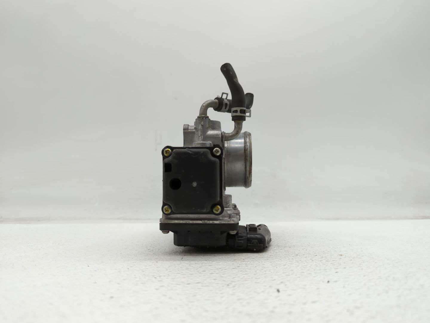 2016-2019 Honda Civic Throttle Body P/N:GMG9A Fits Fits 2016 2017 2018 2019 OEM Used Auto Parts - Oemusedautoparts1.com