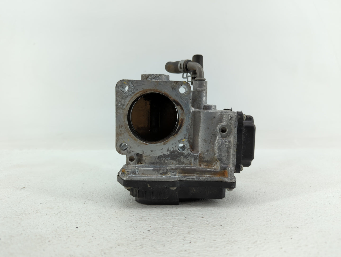 2016-2019 Honda Civic Throttle Body P/N:GMG9A Fits Fits 2016 2017 2018 2019 OEM Used Auto Parts - Oemusedautoparts1.com