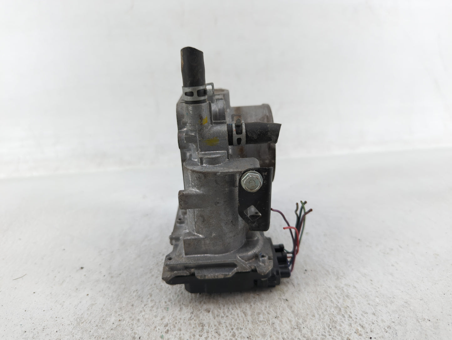2016-2022 Honda Civic Throttle Body P/N:GMH1A Fits Fits 2016 2017 2018 2019 2020 2021 2022 OEM Used Auto Parts - Oemusedauto