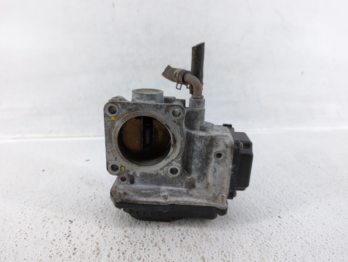 2016-2022 Honda Civic Throttle Body P/N:GMG9A Fits Fits 2016 2017 2018 2019 2020 2021 2022 OEM Used Auto Parts - Oemusedauto