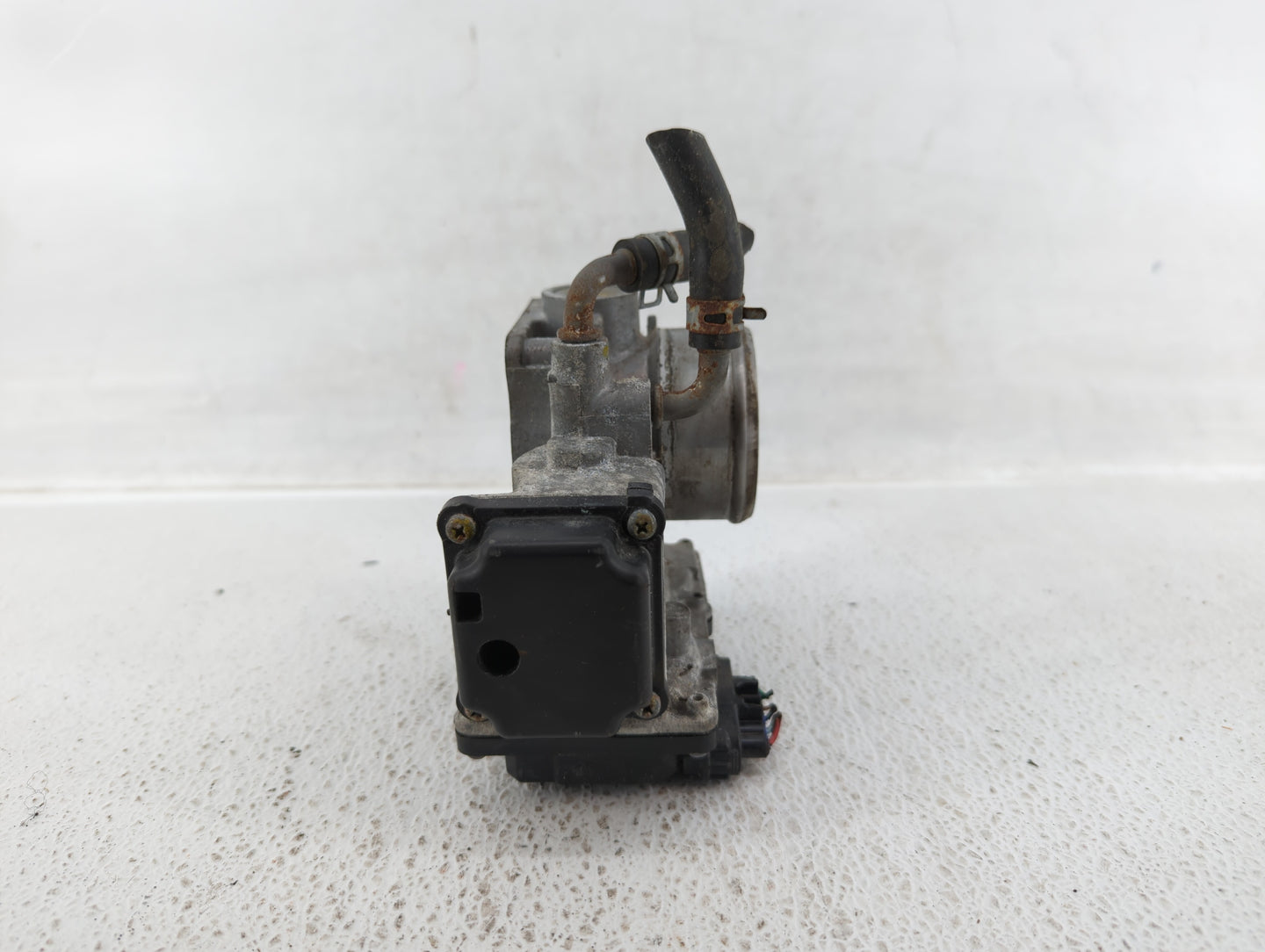 2016-2022 Honda Civic Throttle Body P/N:GMG9A Fits Fits 2016 2017 2018 2019 2020 2021 2022 OEM Used Auto Parts - Oemusedauto