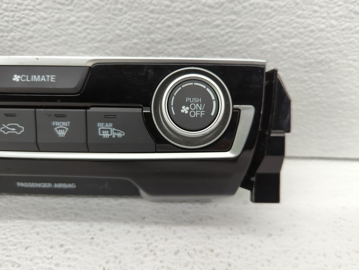 2016-2018 Honda Civic Climate Control Module Temperature AC/Heater Replacement P/N:79600TBAA311M1 Fits Fits 2016 2017 2018 O