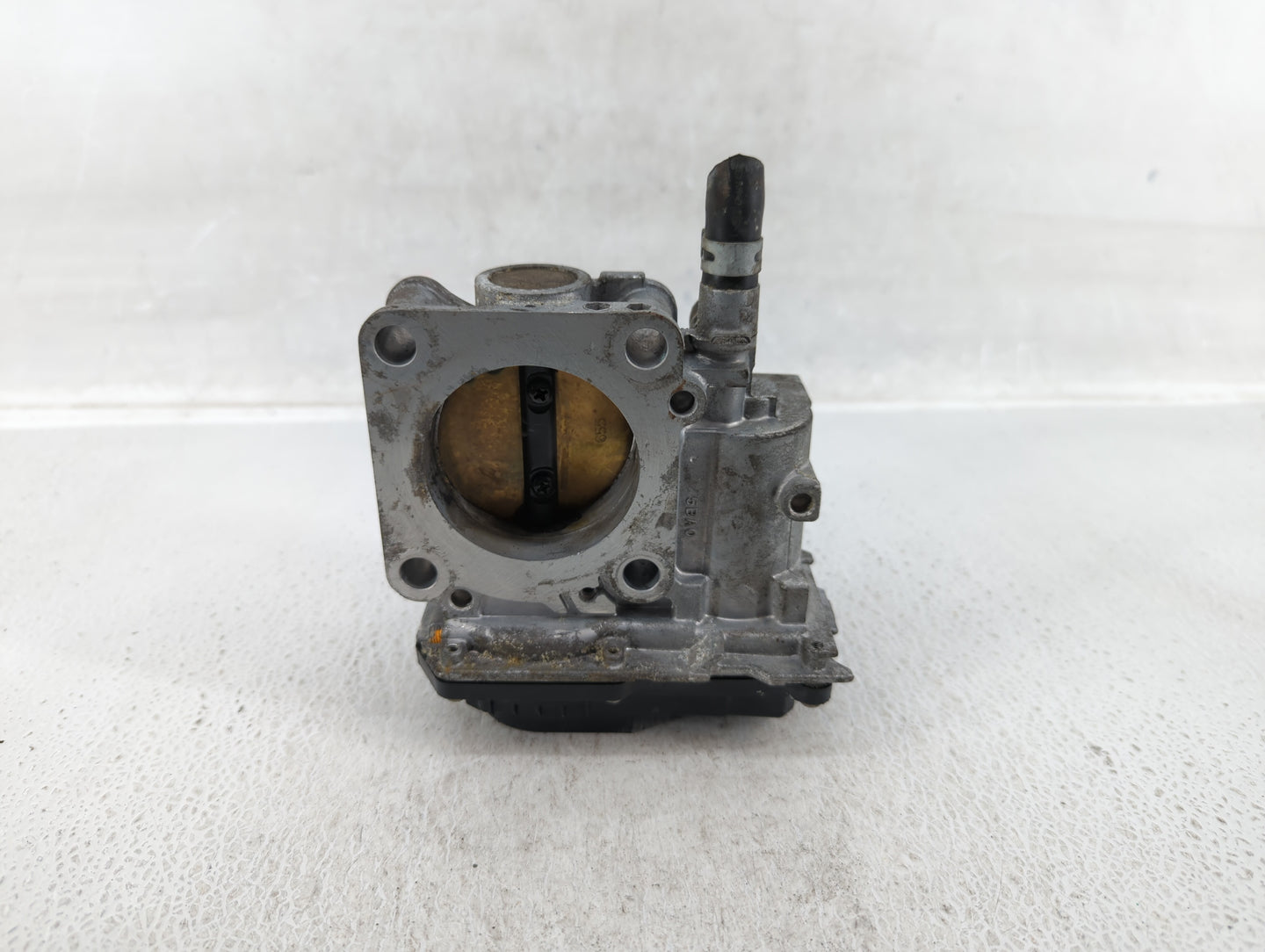 2016-2022 Honda Civic Throttle Body P/N:GMH1A M101111 Fits Fits 2016 2017 2018 2019 2020 2021 2022 OEM Used Auto Parts - Oem