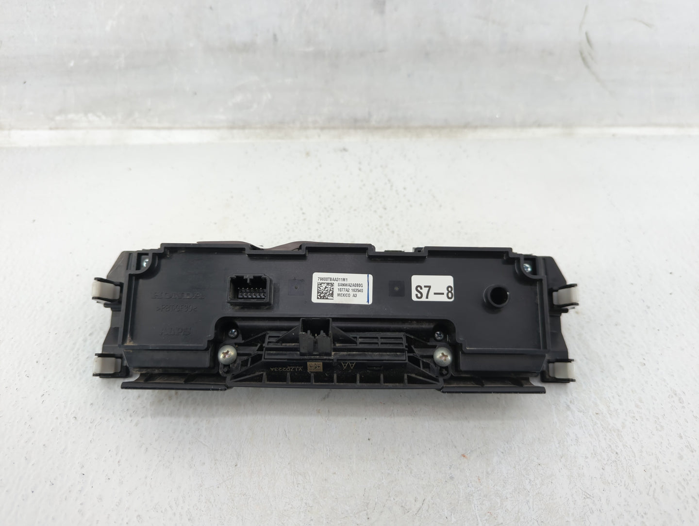 2016-2021 Honda Civic Climate Control Module Temperature AC/Heater Replacement P/N:79600TBAA311M1 Fits OEM Used Auto Parts -