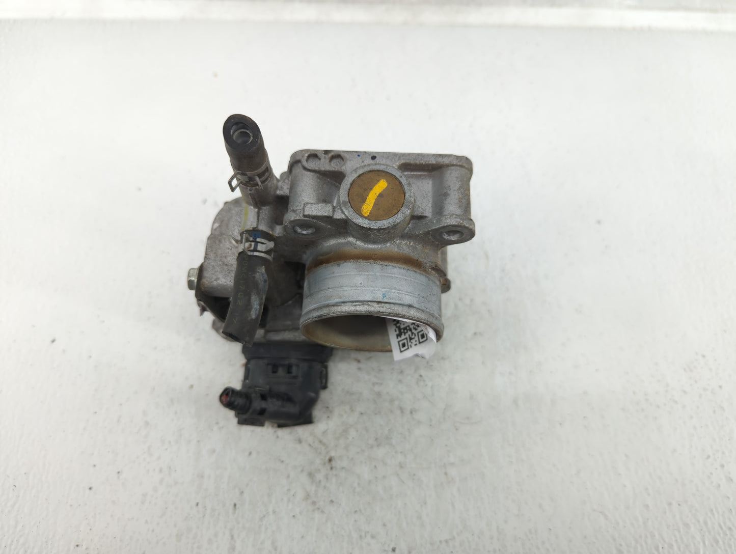 2016-2022 Honda Civic Throttle Body P/N:GMH1A M170512 Fits Fits 2016 2017 2018 2019 2020 2021 2022 OEM Used Auto Parts - Oem