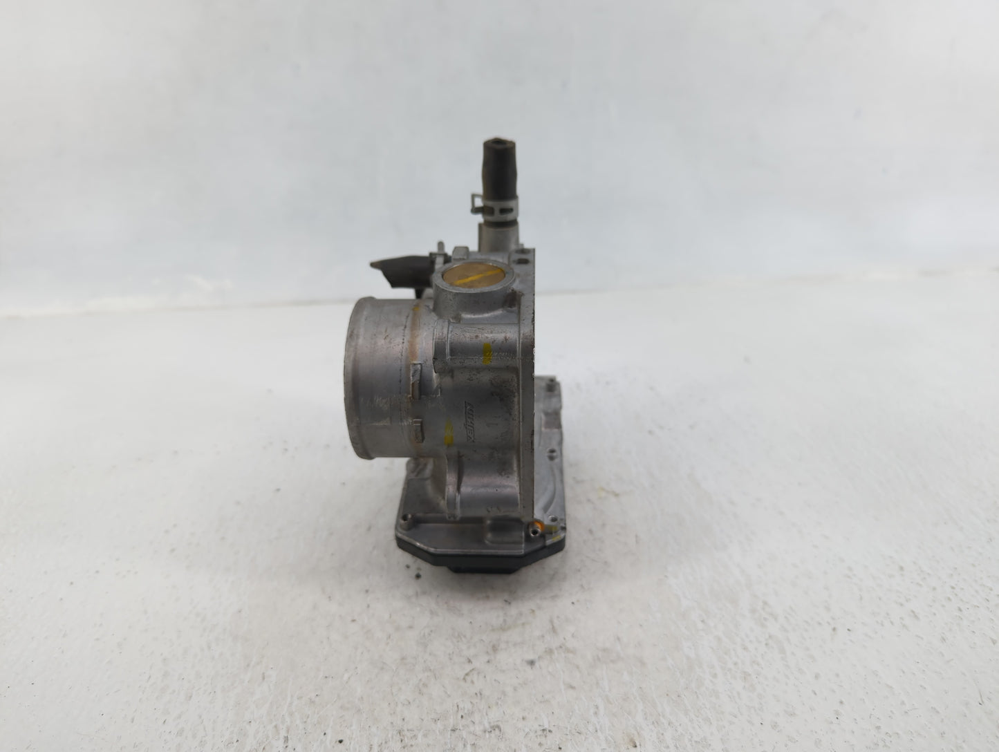 2016-2022 Honda Civic Throttle Body P/N:GMH1A M61005 Fits Fits 2016 2017 2018 2019 2020 2021 2022 OEM Used Auto Parts - Oemu